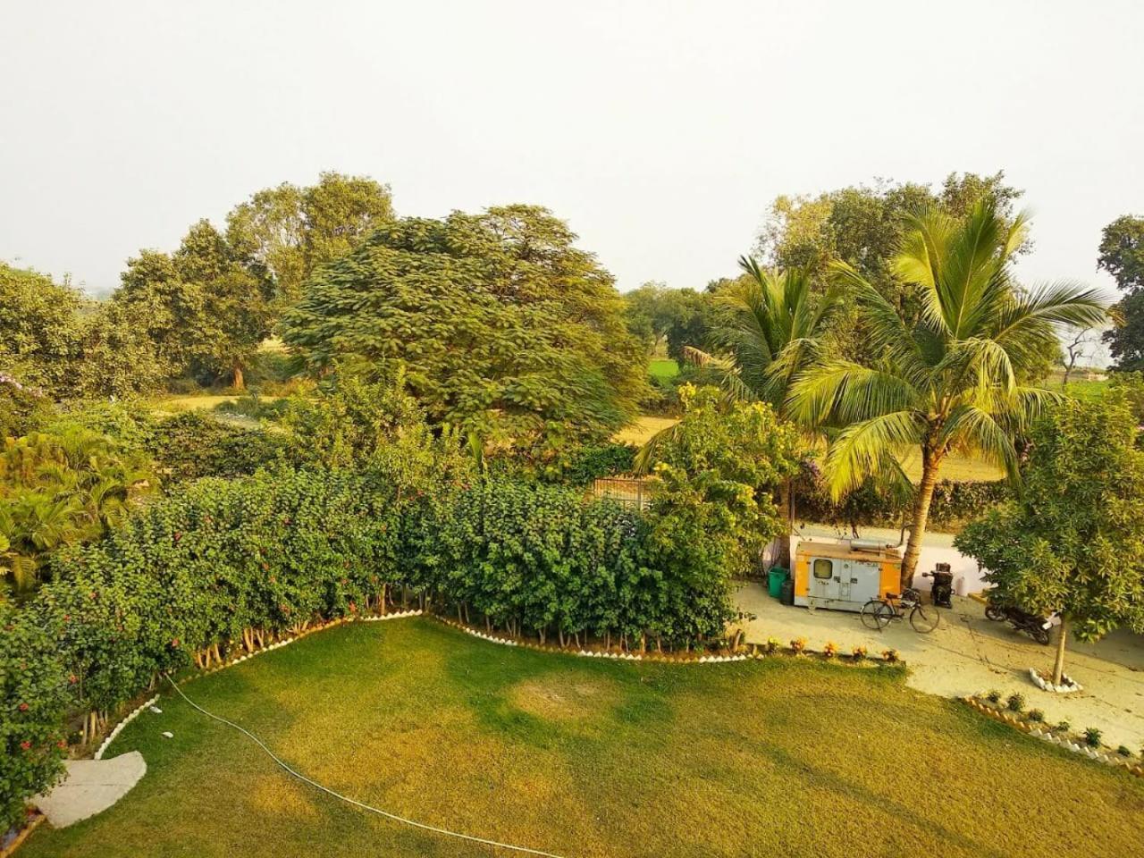 Vedic Villa Varanasi Exterior photo